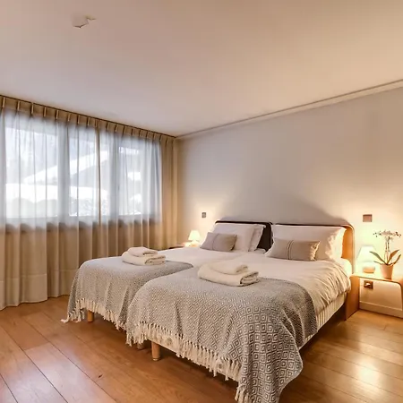 Safari. Face Au Mont-blanc. *