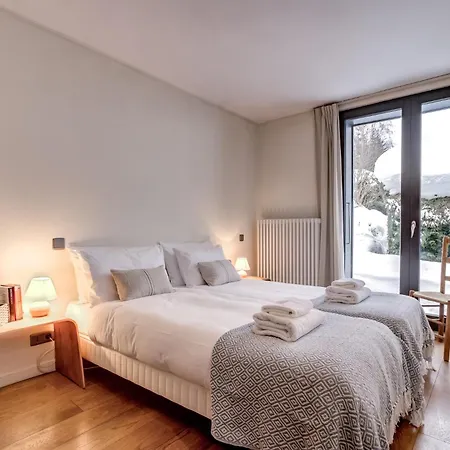 Safari. Face Au Mont-blanc. Шале