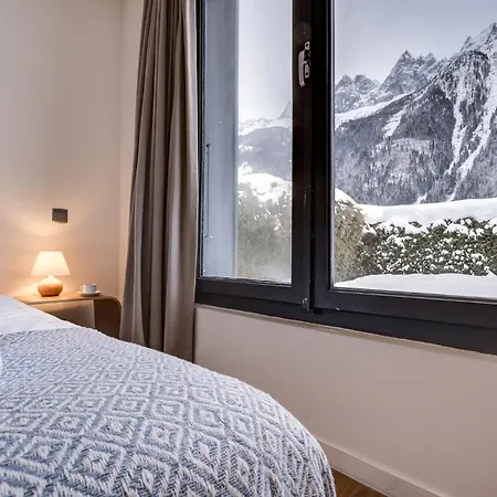 Safari. Face Au Mont-blanc. Шале *