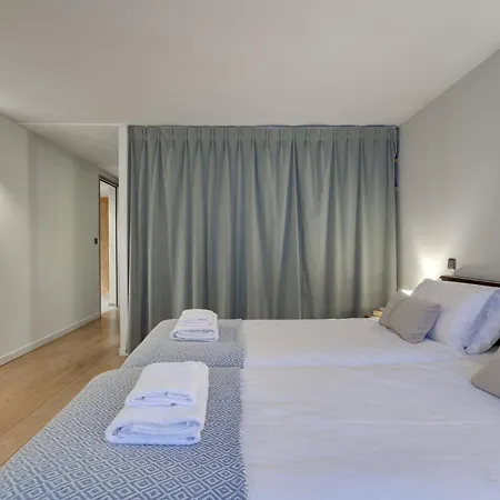 Safari. Face Au Mont-blanc. *