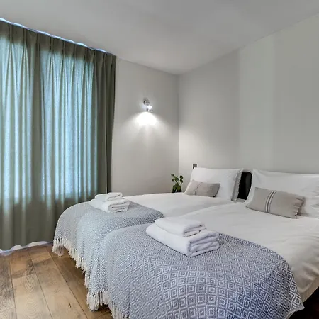 Safari. Face Au Mont-blanc. Шале *