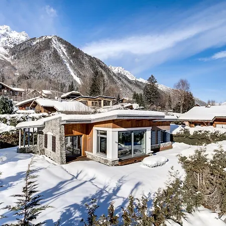 Safari. Face Au Mont-blanc. Шале *