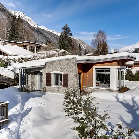 Safari. Face Au Mont-blanc. * Σαμονί