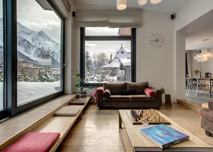 Safari. Face Au Mont-blanc. Chamonix