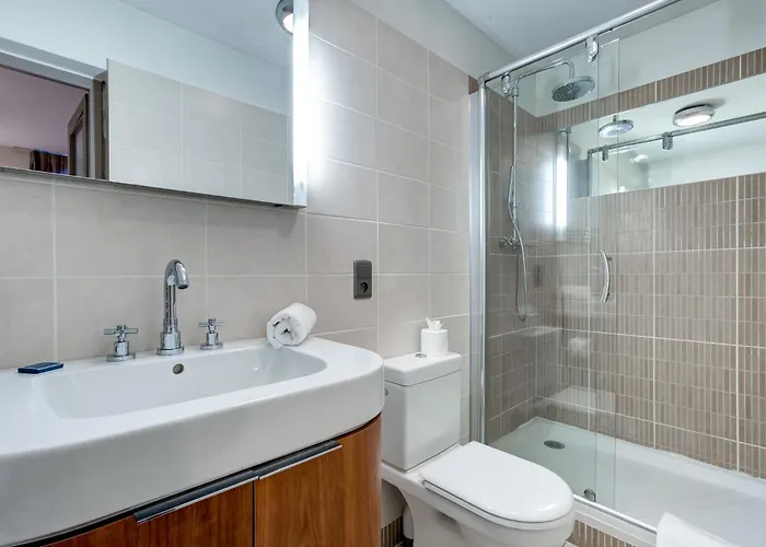 Safari. Face Au Mont-blanc. Chalé