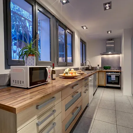 Safari. Face Au Mont-blanc.