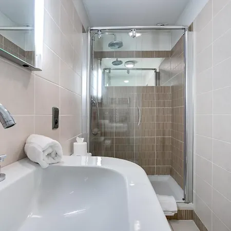 Safari. Face Au Mont-blanc.