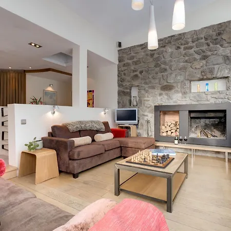 Safari. Face Au Mont-blanc. * Chamonix