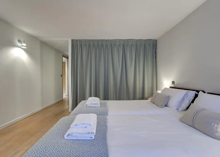 Safari. Face Au Mont-blanc. *