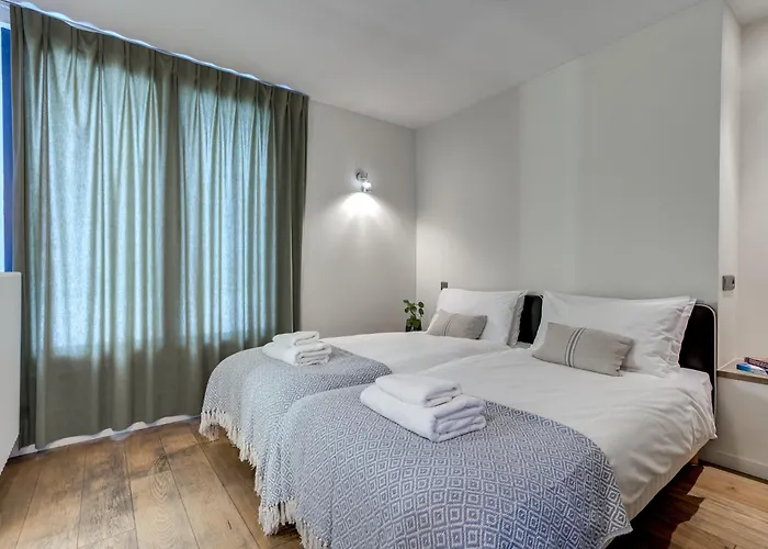 Safari. Face Au Mont-blanc. Chalet *